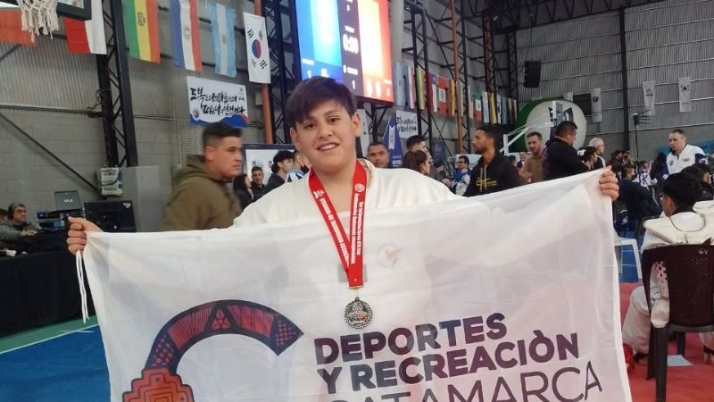 Juveniles "catas" del Taekwondo WT en el Cenard