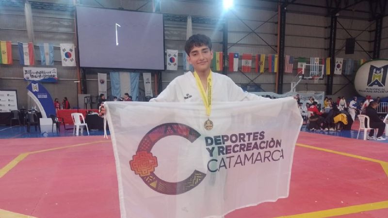 Juveniles "catas" del Taekwondo WT en el Cenard