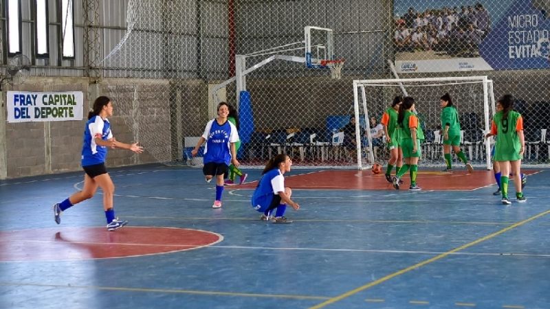 Evita: Se definió el Futsal Femenino; hoy el Ajedrez