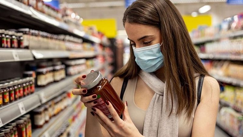 Empieza a regir la ley de etiquetado frontal en góndolas