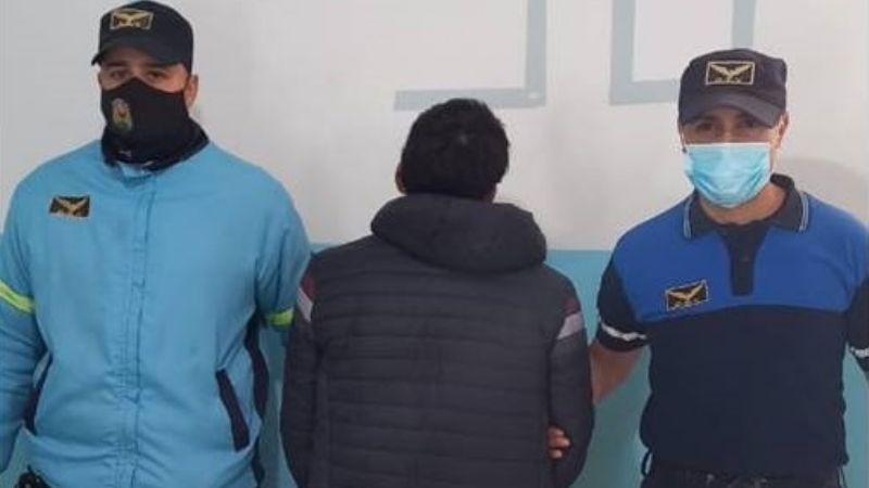 Detienen a dos sujetos