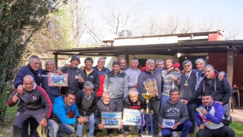 Ambato agasajó a los campeones Sénior +55
