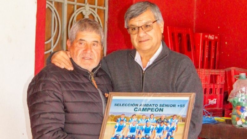 Ambato agasajó a los campeones Sénior +55