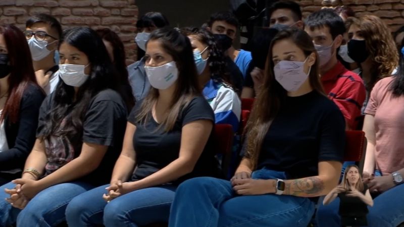 Suben a $7.400 mensuales la beca Progresar