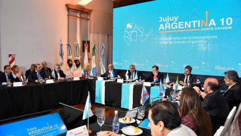 Gobernadores trabajan para el crecimiento de la región