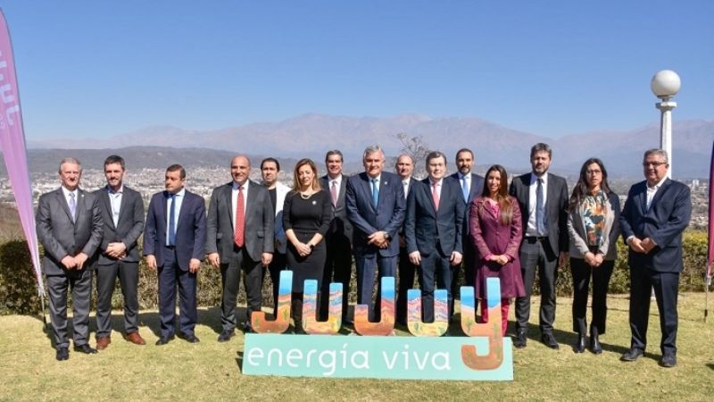 Gobernadores trabajan para el crecimiento de la región