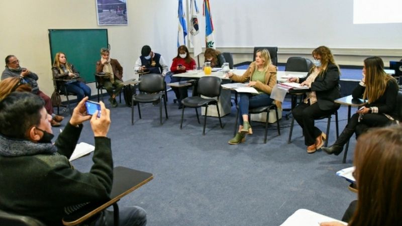 Avanza el diálogo salarial con la intersindical docente