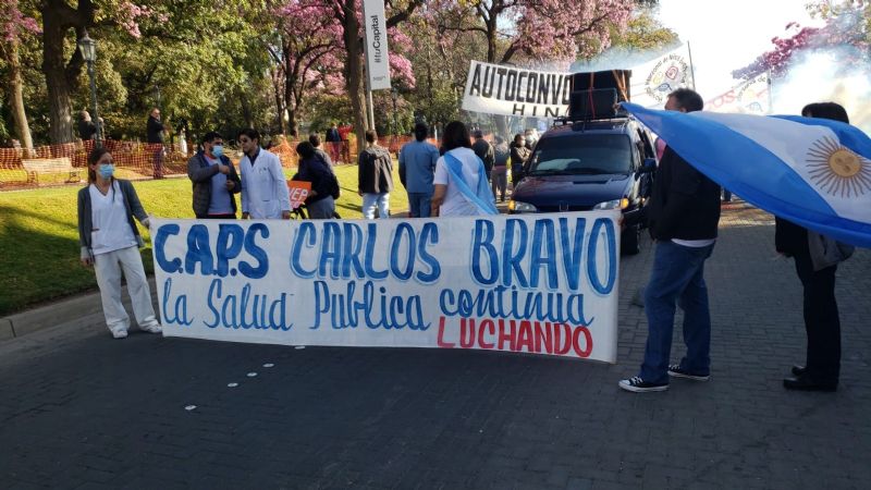 Masivo reclamo de Salud