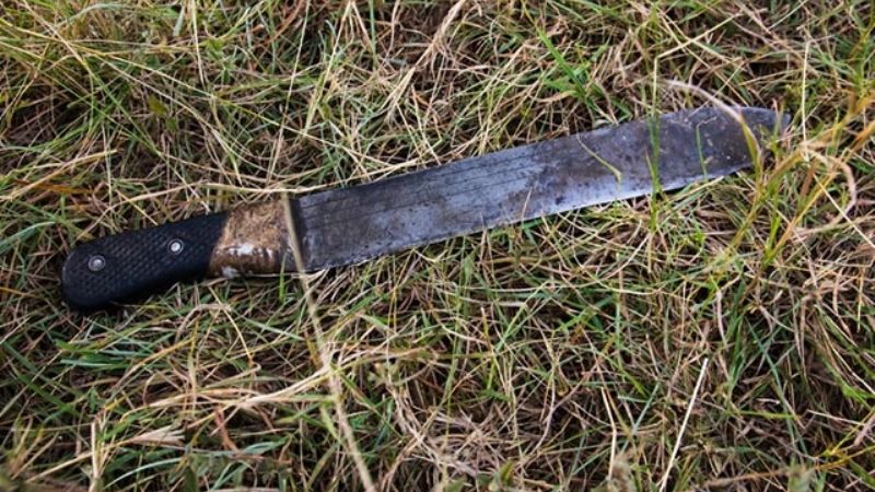 Agredió a su padre con un machete y quedaron detenidos ambos