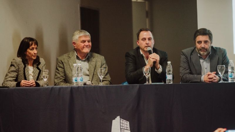 Presentaron el proyecto "La Ruta del Vino" en Catamarca