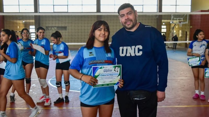 Belén y Valle Viejo a los “Evita” en Vóley Femenino