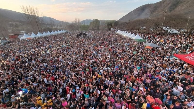 Más de 35.000 personas en los festejos por la Autonomía