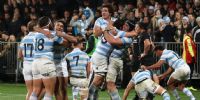 LA ALEGRÍS del plantel argentino tras vencer a Los All Blacks en Nueva Zelanda.