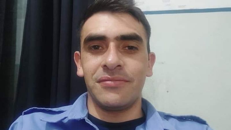 Policía le salvó la vida a una nena con la maniobra de Heimlich