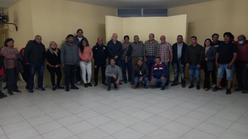 "Identidad Vecinal" se reúne con dirigentes en Fray M Esquiú