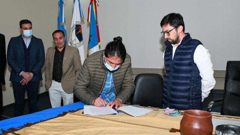 Educación firmó convenio para el inicio del Plan FinEs 2022