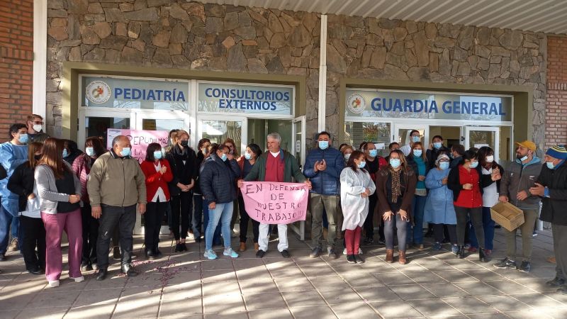 Empleados del Hospital de Villa Dolores con medida de fuerza