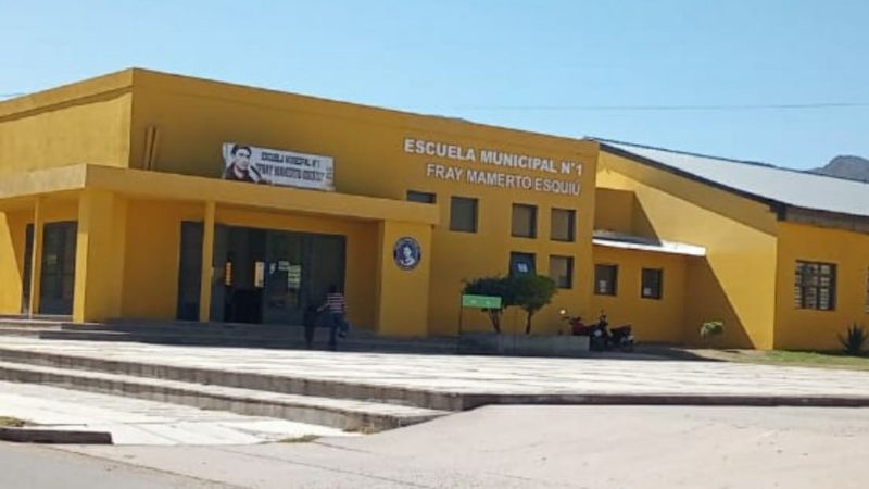 Docentes municipales de Fray con medidas de fuerza