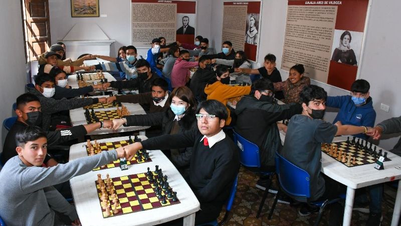 Taller introductorio del programa Ajedrez Educativo en la Escuela N°196