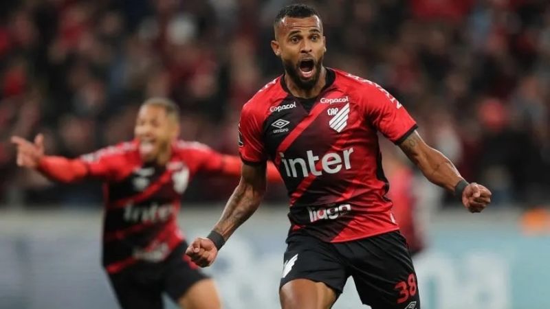 Paranaense venció a Palmeiras en la ida de las “semis”