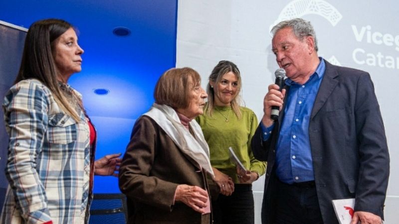 Presentaron la segunda edición del libro de “Coca" Luján