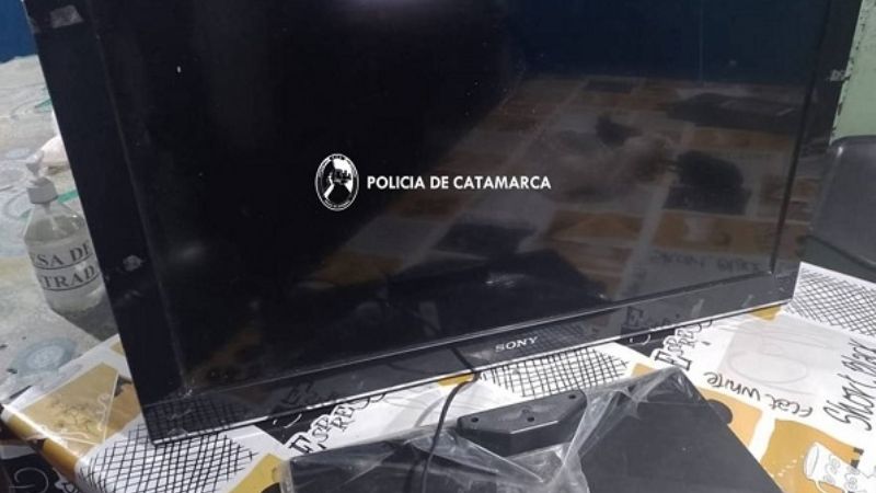 Llevaba un televisor de dudosa procedencia