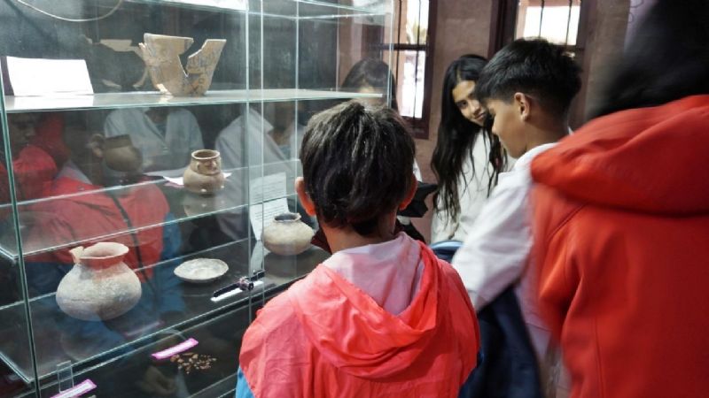 Estudiantes de la escuela de Ribera del Valle visitaron el Pueblo Perdido de la Quebrada
