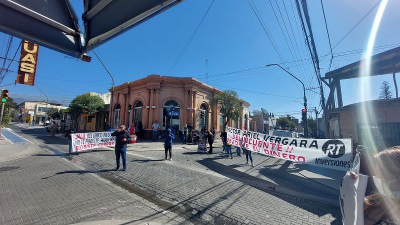 Ahorristas marcharon al Juzgado Federal