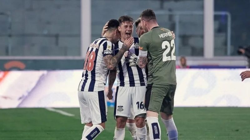 Unión no afloja arriba y gran victoria de Talleres