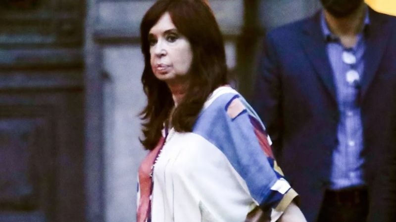 Cristina ratifica que no será candidata, manda a caminar a cuatro candidatos y Alberto quiere esperar a mayo para decidir su postulación