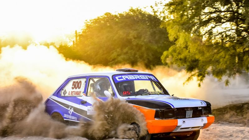 Alejandro Cabrera corre el Rally de Andalgalá