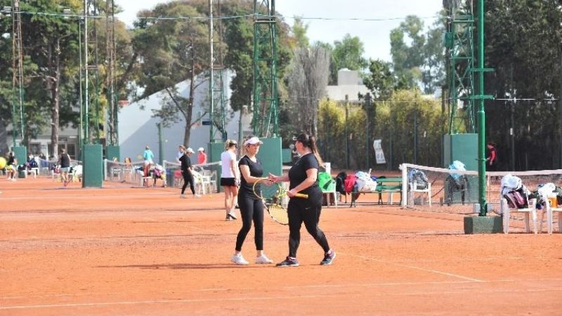 Exitoso Nacional de Tenis Damas 2022, en San Francisco (Cba.)