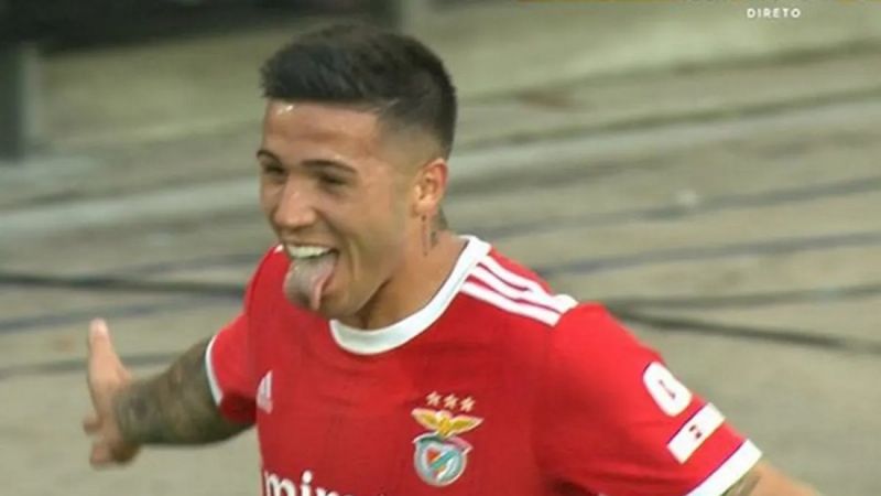 Enzo Fernández anotó su tercer gol en Benfica