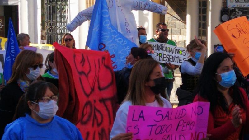 Masiva marcha de la salud