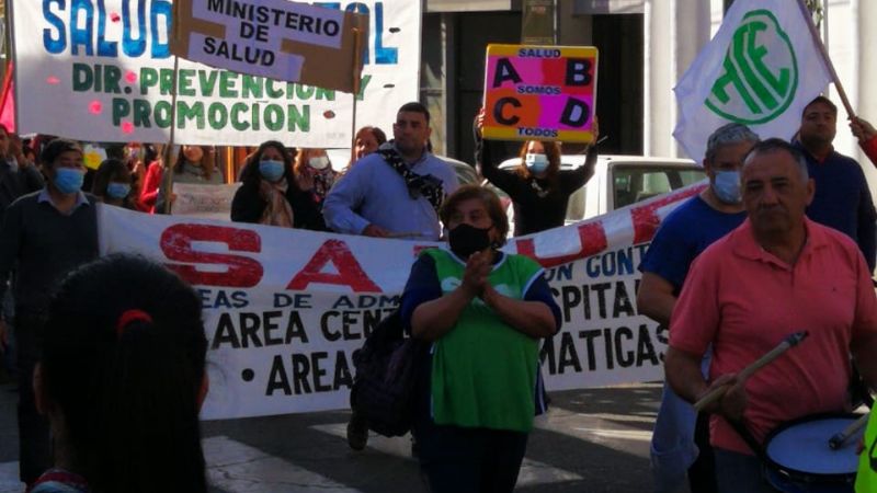 Masiva marcha de la salud