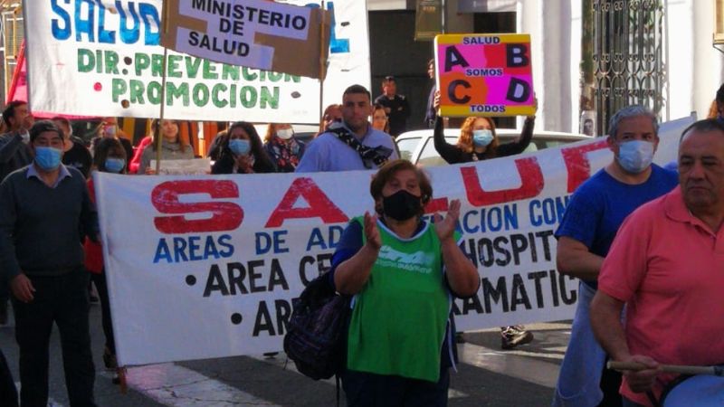 Masiva marcha de la salud