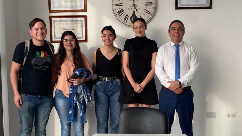 Estudiantes de Derecho en Competencia Interuniversitaria