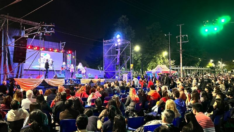 Imponente celebración por el medio siglo de vida de la UNCA