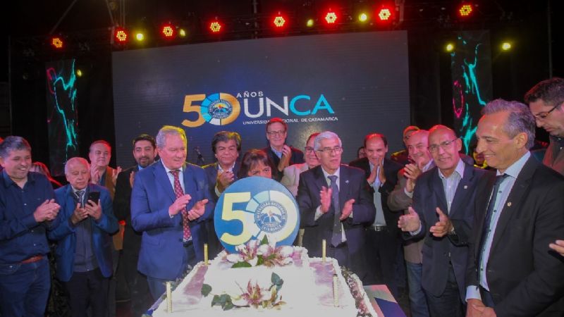 Imponente celebración por el medio siglo de vida de la UNCA