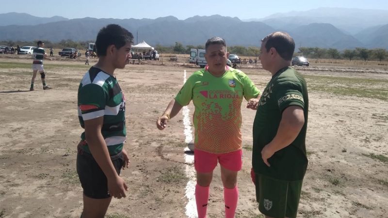 Los Awkas volvieron al triunfo ante Olivos