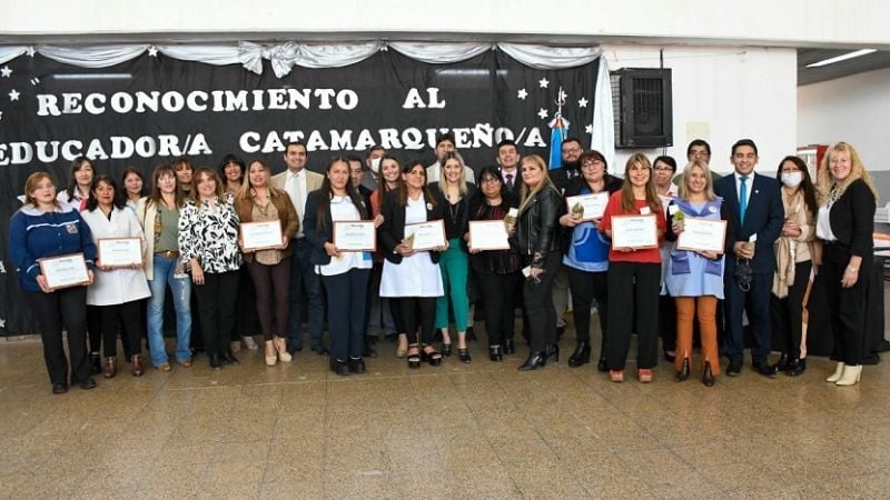 Distinguieron a Docentes Destacados 2022 y a la Mujer Educadora