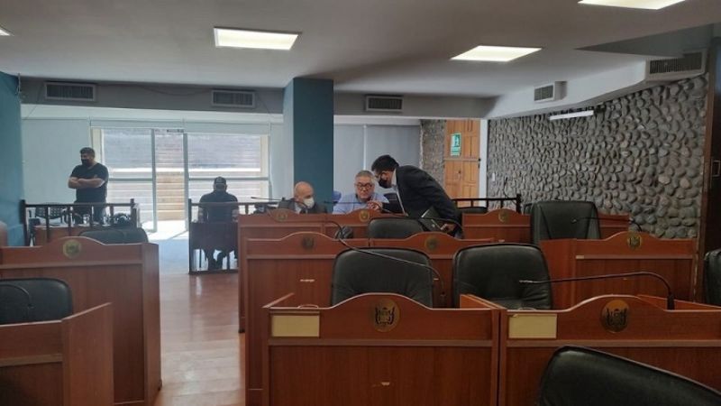 La oposición criticó la suspensión de la sesión