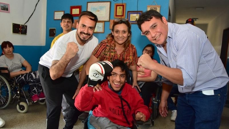 La Federación de Boxeo visitó APYFADIM