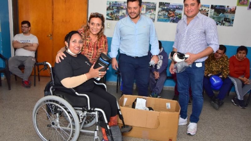 La Federación de Boxeo visitó APYFADIM