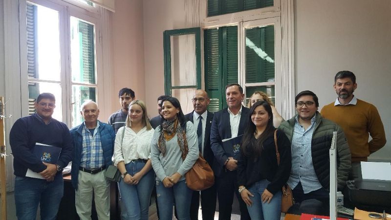 Estudiantes avanzados de Arquitectura se incorporan al ministerio de Vivienda