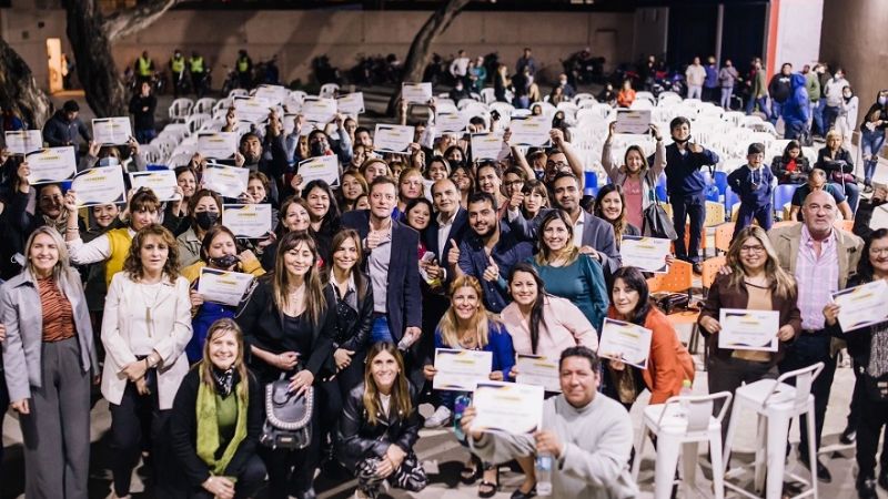 Reconocimiento a los egresados  de la Escuela de Emprendedores