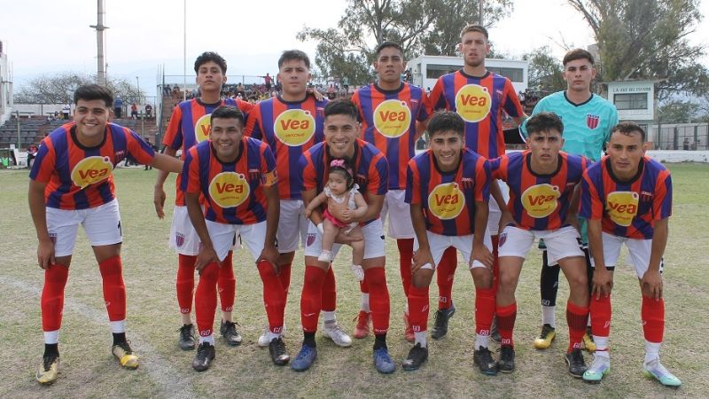 Goleada histórica de “Poli” y “Tesho” venció al “Santo”