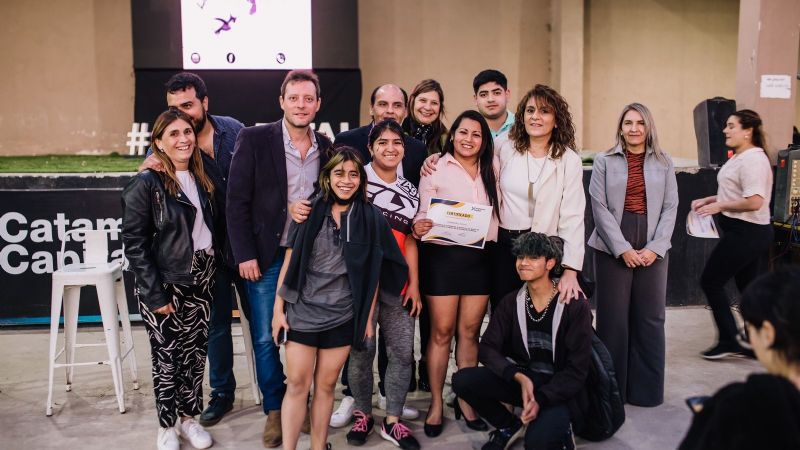 Reconocimiento a los egresados  de la Escuela de Emprendedores