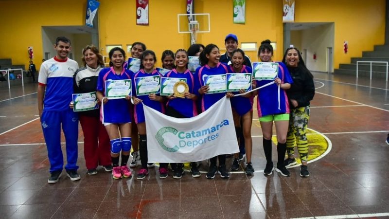 El MTB y Cestoball “coronaron” en Santa María