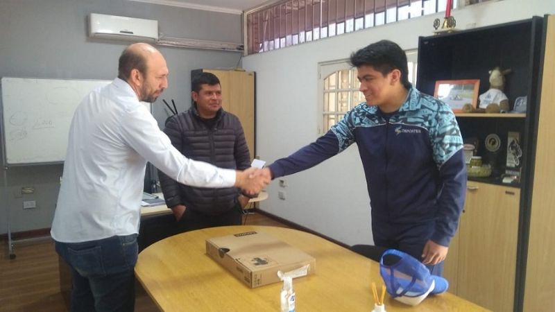 Apoyo de Deportes a Julián Gutiérrez